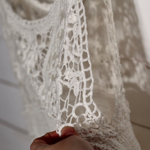 SOLD Hand Crochet Cream Top - Picture 5 of 10